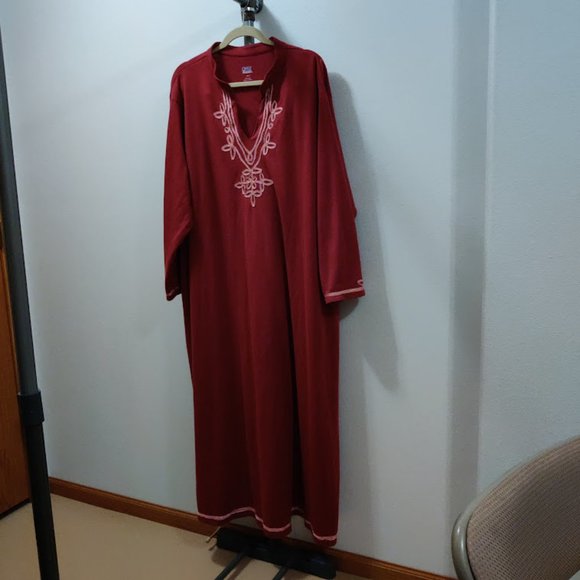 Only Necessities Other - Only Necessities Burgundy pullover lounging knit Robe, Floor length, Plus, Sz 3X